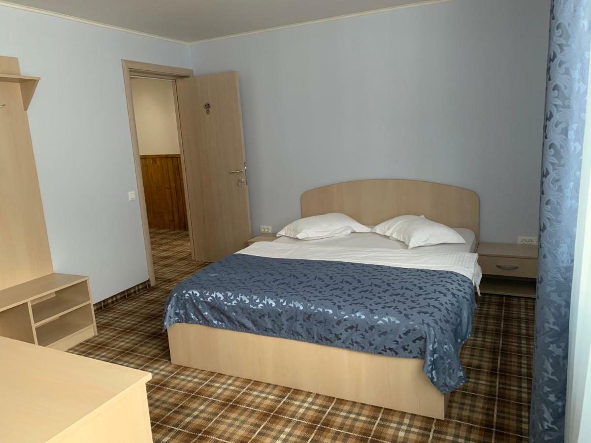 Vila Curcubeu Hotel Buşteni Exterior foto
